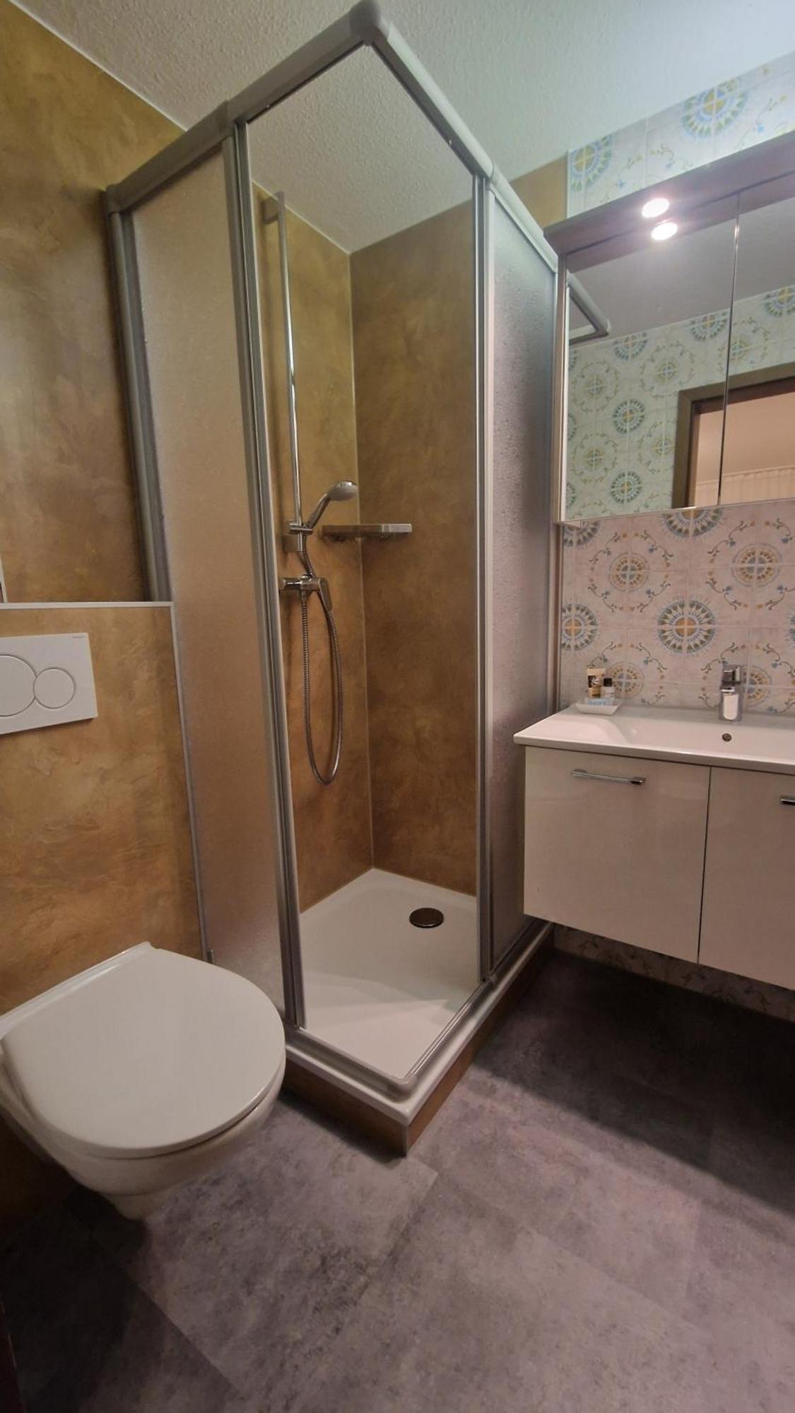 באד קרוצינגן Gaestehaus Meng מראה חיצוני תמונה